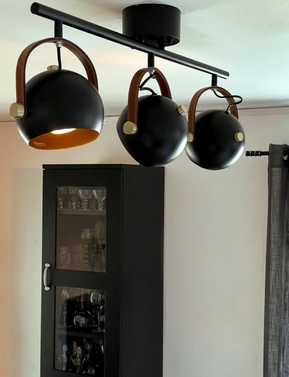 Bow 3 spotlight