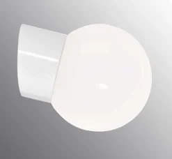 Classic Glob Ø15 badrumslampa