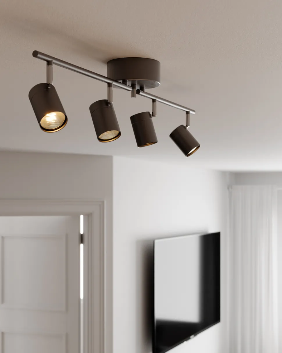 Correct 4 spotlight
