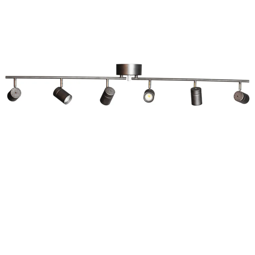 Correct 6 spotlight