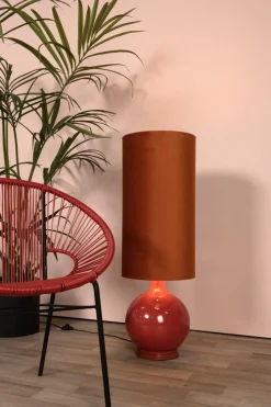 Esterad golvlampa