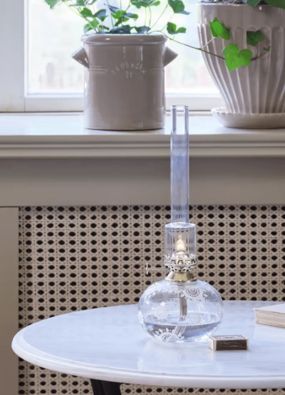 Fotogenlampa Oval Marja