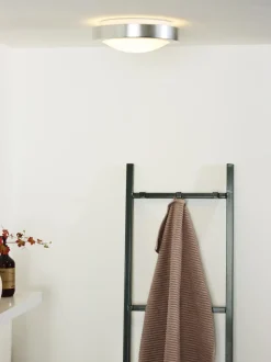 Fresh Ø27 badrumslampa