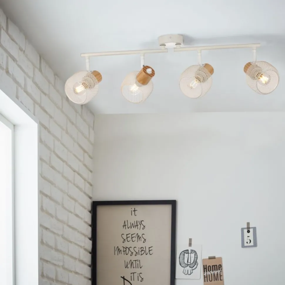Giada 4 spotlight