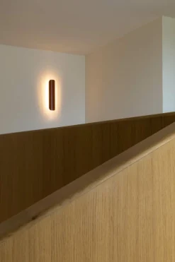 Novo 50cm vägglampa